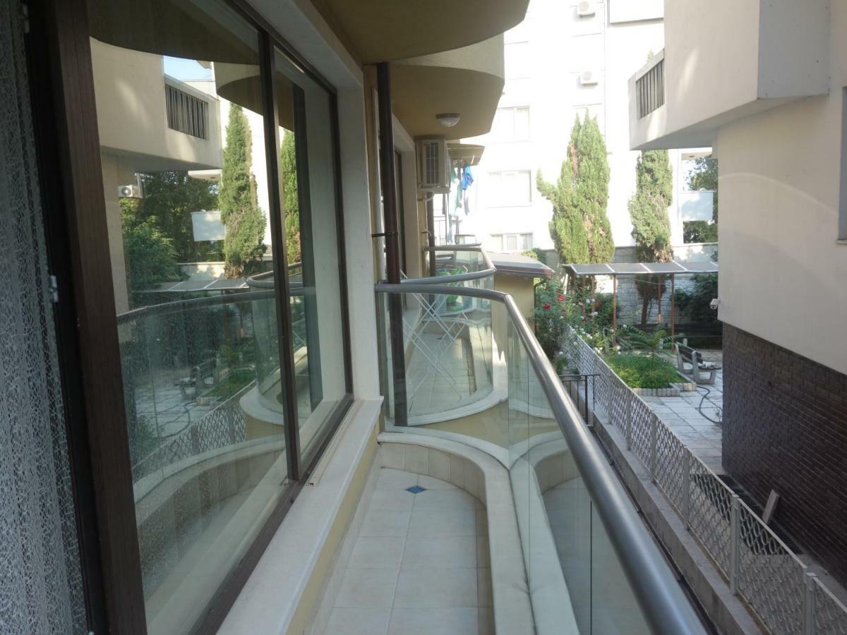 Sea Garden Marina 2 Apartment Warna Zewnętrze zdjęcie