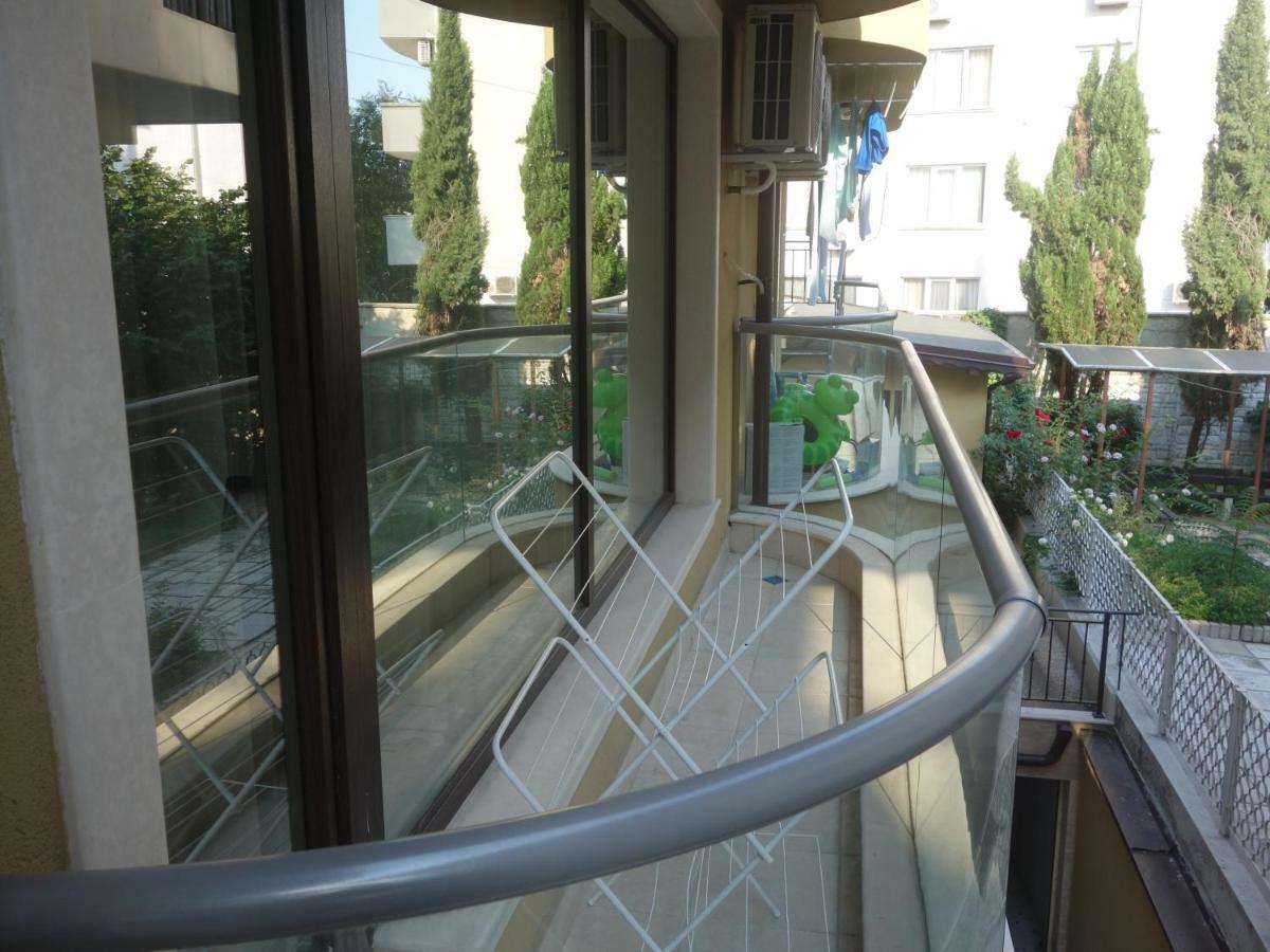 Sea Garden Marina 2 Apartment Warna Zewnętrze zdjęcie